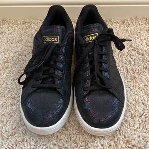 adidas sneakers. Size 10